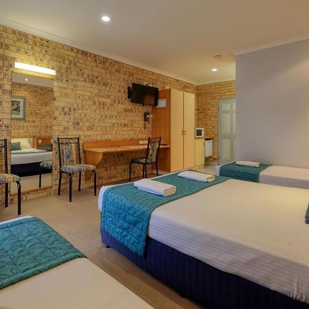 Mulga Country Motor Inn ชาร์เลวิลล์ ภายนอก รูปภาพ