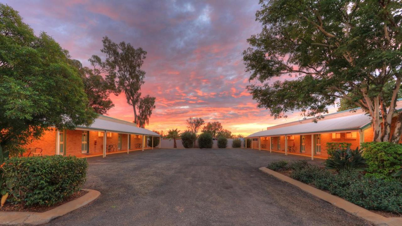 Mulga Country Motor Inn ชาร์เลวิลล์ ภายนอก รูปภาพ