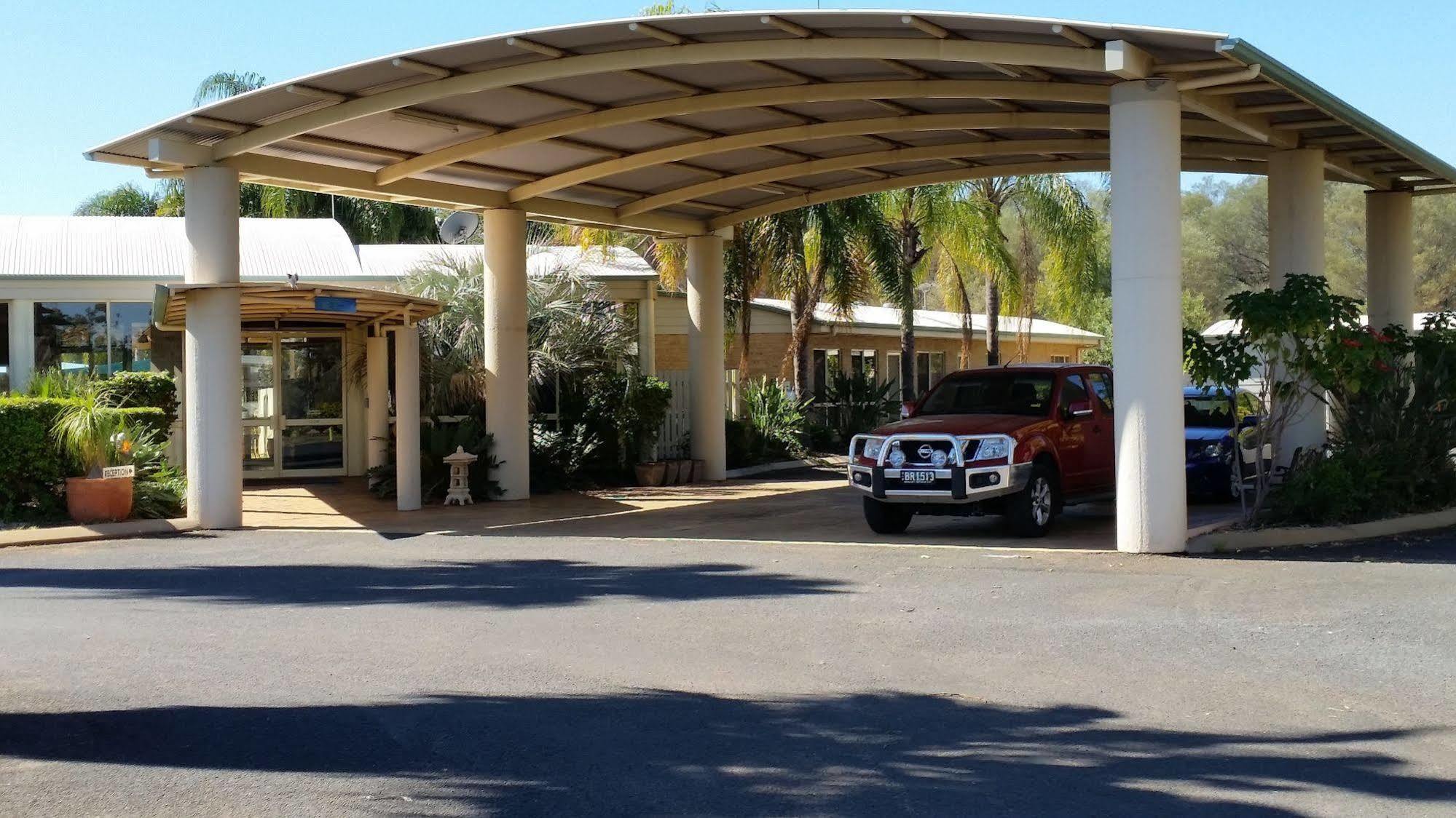Mulga Country Motor Inn ชาร์เลวิลล์ ภายนอก รูปภาพ