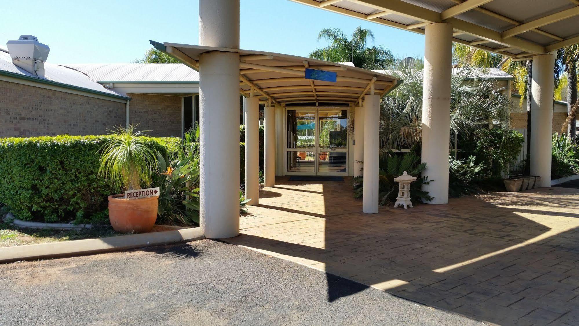Mulga Country Motor Inn ชาร์เลวิลล์ ภายนอก รูปภาพ
